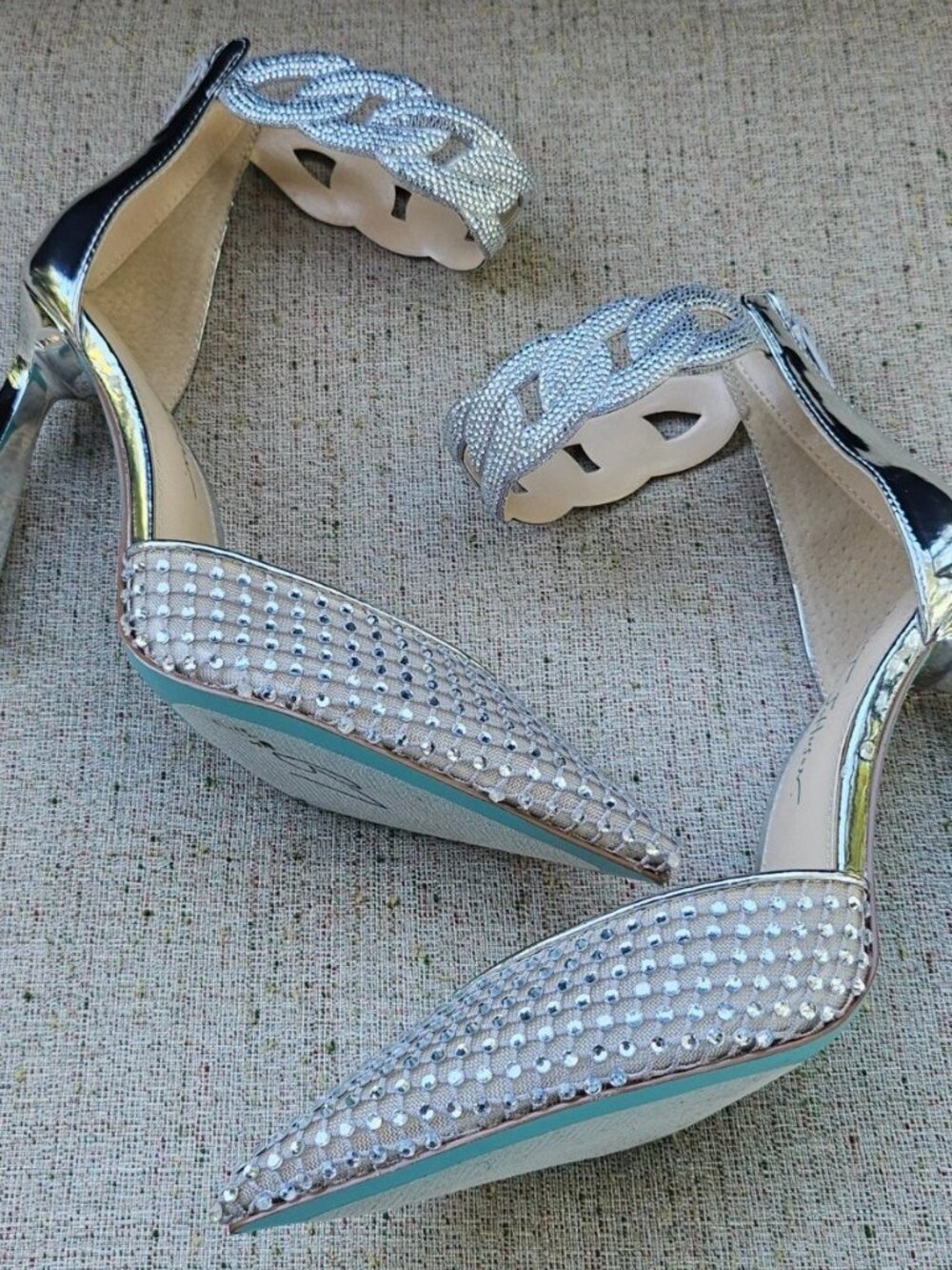 Betsey Johnson Women Pump Sandal Silver RHINESTONE Bridal Heel Shoe Size 8.5M - Picture 6 of 13